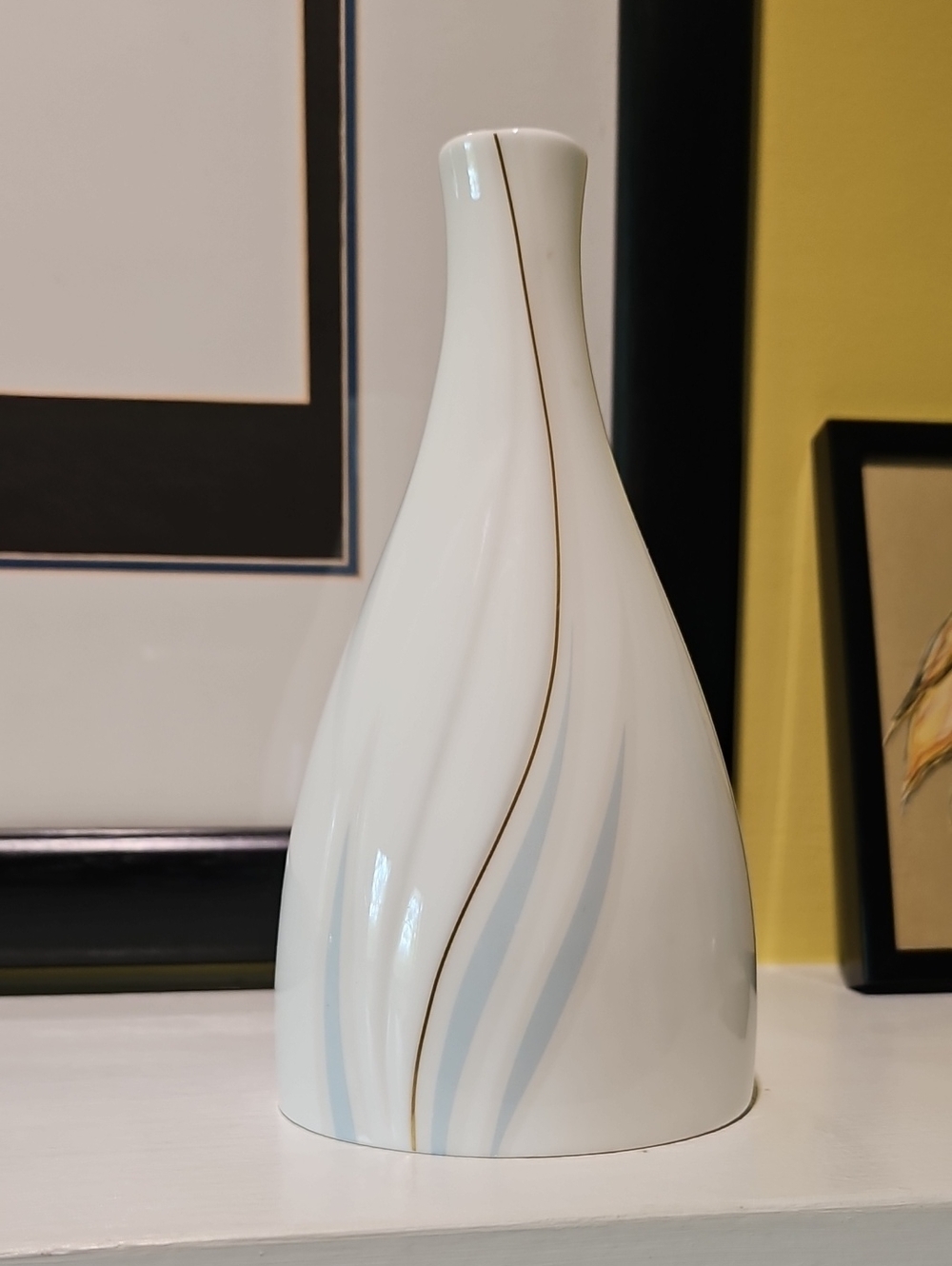 Royal Doulton - Willow Wisp Single Bud Porcelainn Vase